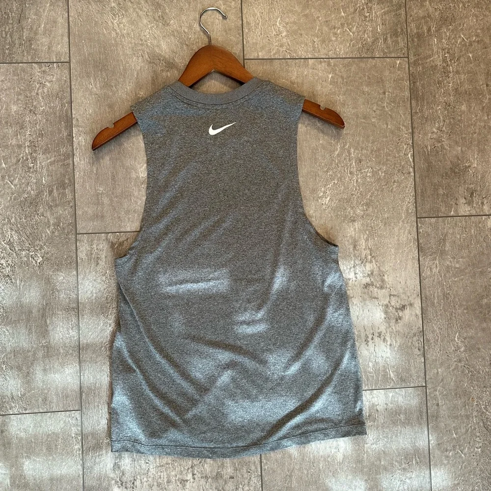 Nike The Nike Tee Just Do It Dri-Fit Tank Top Gray XS EUC